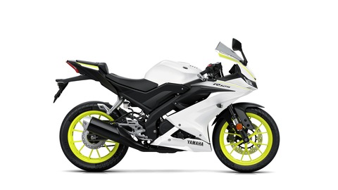 2019-Yamaha-YZF-R125-EU-BWCM-Studio-002-03