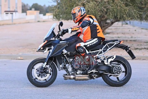 ktm-supeduke-gt-spy-1