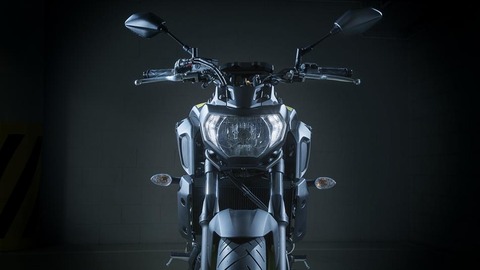 2018-Yamaha-MT-07-EU-Night-Fluo-Detail-004