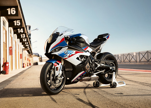 P90329147_highRes_bmw-motorrad-m-perfo