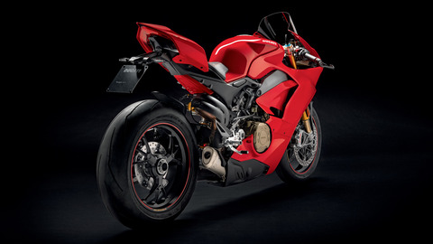 Panigale-1409-MY18-Red-01-Slider-Gallery-1920x1080