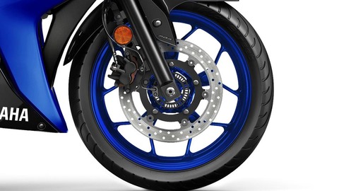 2018-Yamaha-YZF-R3-EU-Yamaha-Blue-Detail-005 (1)