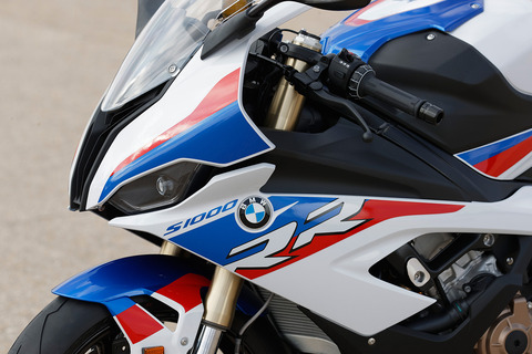 P90327381_highRes_bmw-s-1000-rr-11-201