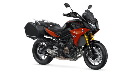 2020-Yamaha-MT09TRGT-EU-Tech_Black-Studio-001-03