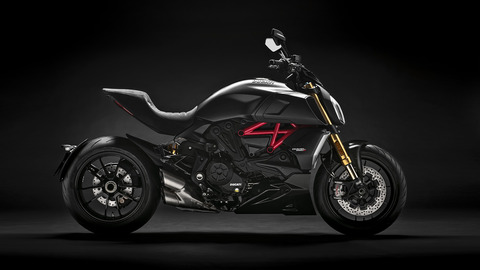 Diavel-1260-S-MY19-03-Gallery-1920x1080