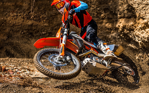 246825_KTM 690 ENDURO 2019