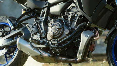 2020-Yamaha-MT07TR-MBNM3-Detail-003-03