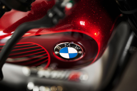 P90375106_highRes_bmw-motorrad-concept