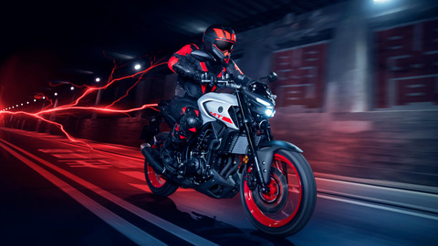 2020-Yamaha-MT320-EU-Ice_Fluo-Action-007-03