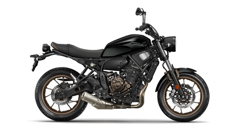 2019-Yamaha-XS700-EU-Tech_Black-Studio-002-03