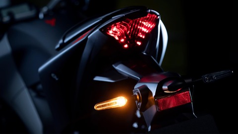 2020-Yamaha-MT320-EU-Detail-006-03