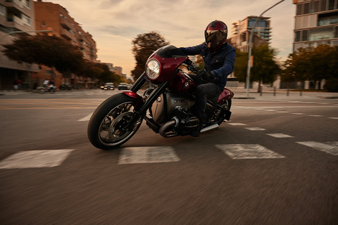 P90375109_highRes_bmw-motorrad-concept