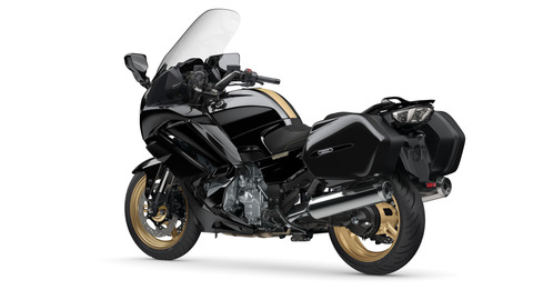 2020-Yamaha-FJR1300AESPL-EU-Midnight_Black-Studio-005-03