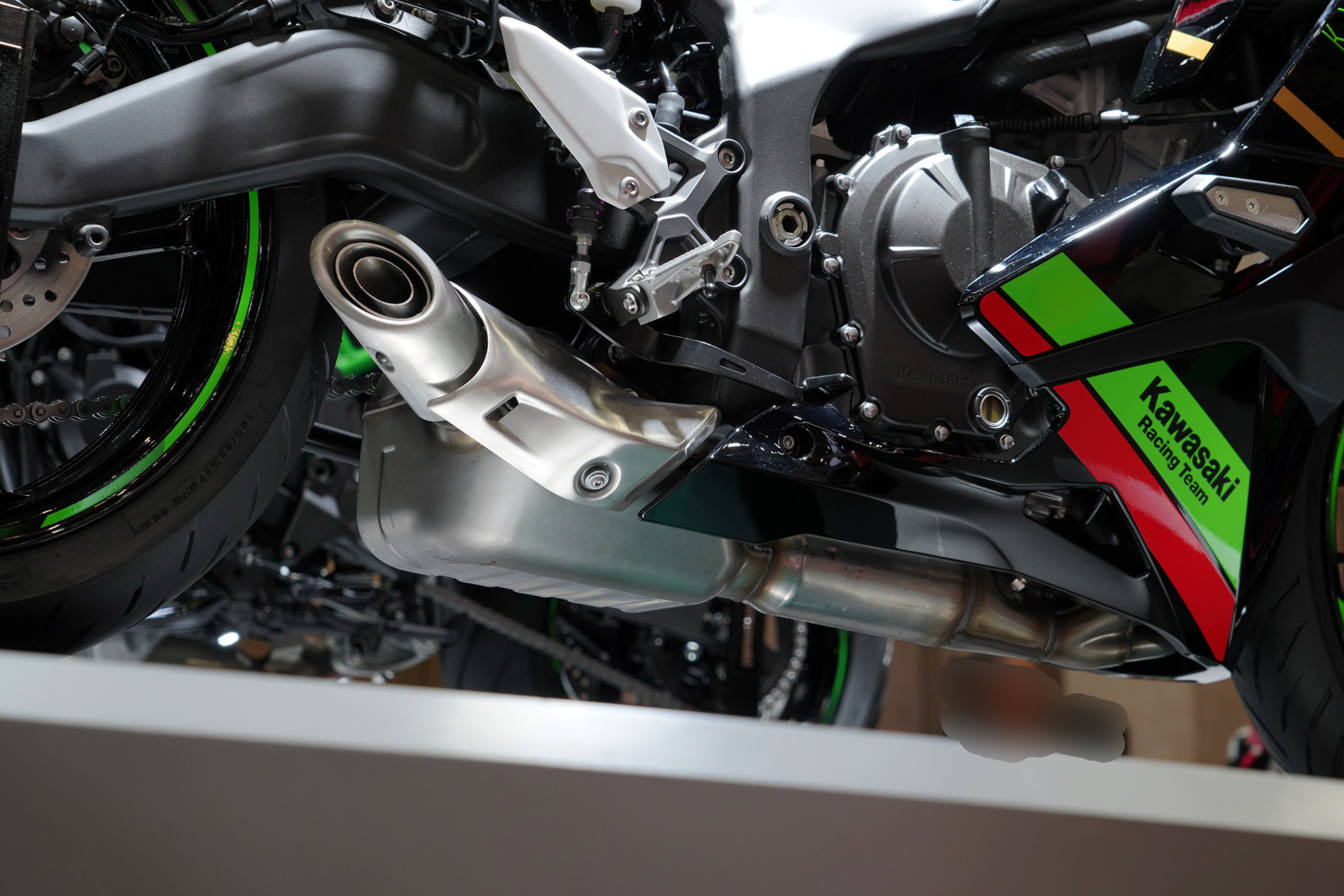 検討させて頂きますKawasaki ninja zx25r 純正加工マフラー