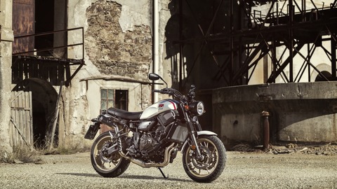 2019-Yamaha-XS700SCR-EU-Tech_Black-Static-001-03