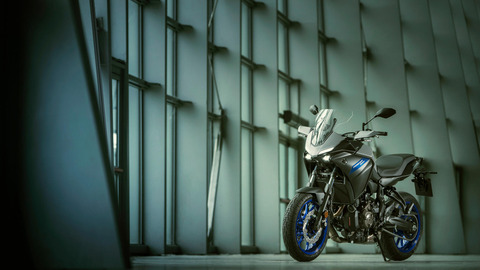 2020-Yamaha-MT07TR-EU-Icon_Grey-Static-005-03