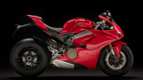 Panigale-V4-MY18-Red-02-Slider-Gallery-1920x1080